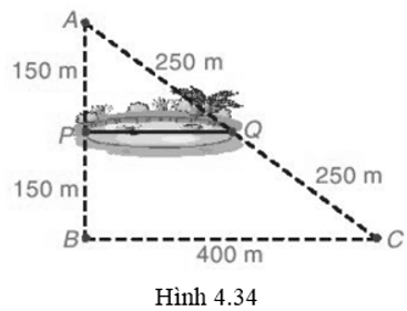 Bác Mến muốn tính khoảng cách giữa hai vị trí P, Q ở hai bên bờ ao cá