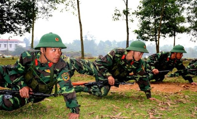 Lý thuyết GDQP 10 Bài 4: Các tư thế, động tác vận động trong chiến đấu - Cánh diều (ảnh 1)