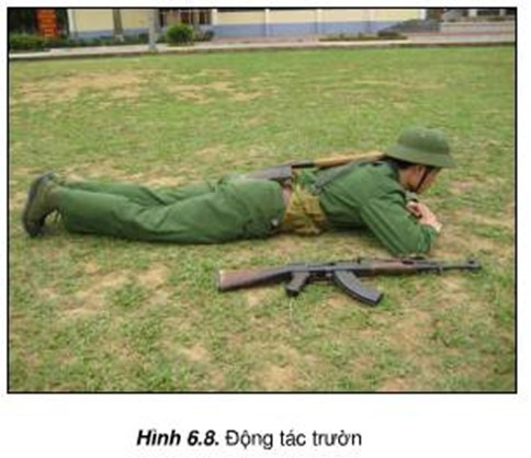 Lý thuyết GDQP 10 Bài 4: Các tư thế, động tác vận động trong chiến đấu - Cánh diều (ảnh 1)