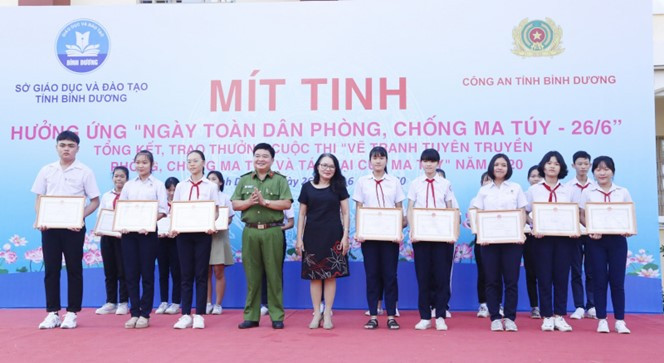 Lý thuyết GDQP 10 Bài 3: Ma túy, tác hại của ma túy - Cánh diều (ảnh 1)